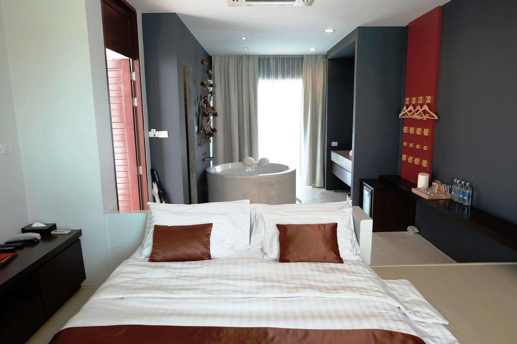 Ohana Resort And Restaurant Rayong Exterior photo
